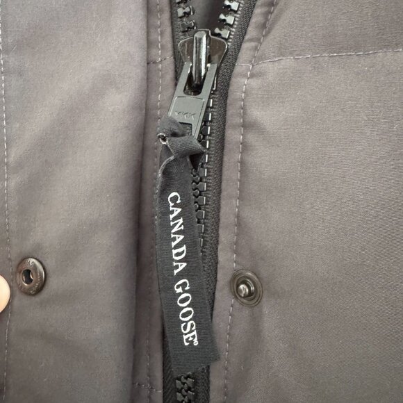 Canada Goose "Shelburne" Parka in Grey, size Small - Picture 7 of 16